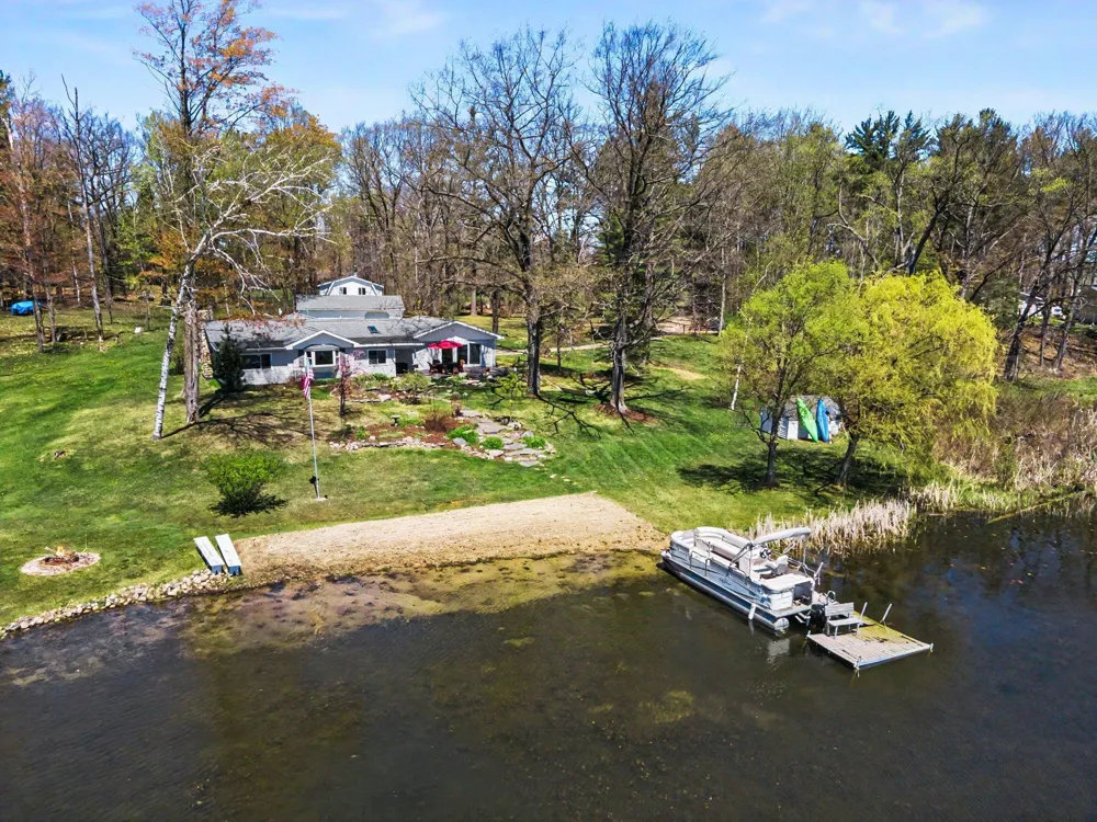 8101 Long Lake Road Plainfield Township, MI 48739