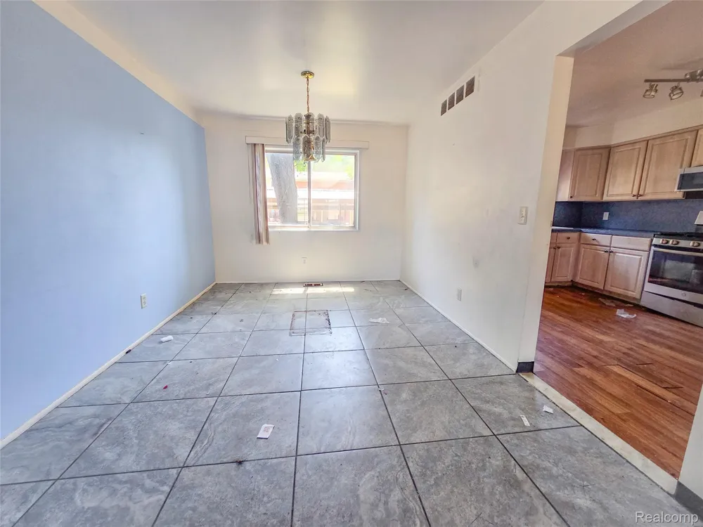 19942 Vernier Road Harper Woods City, MI 48225