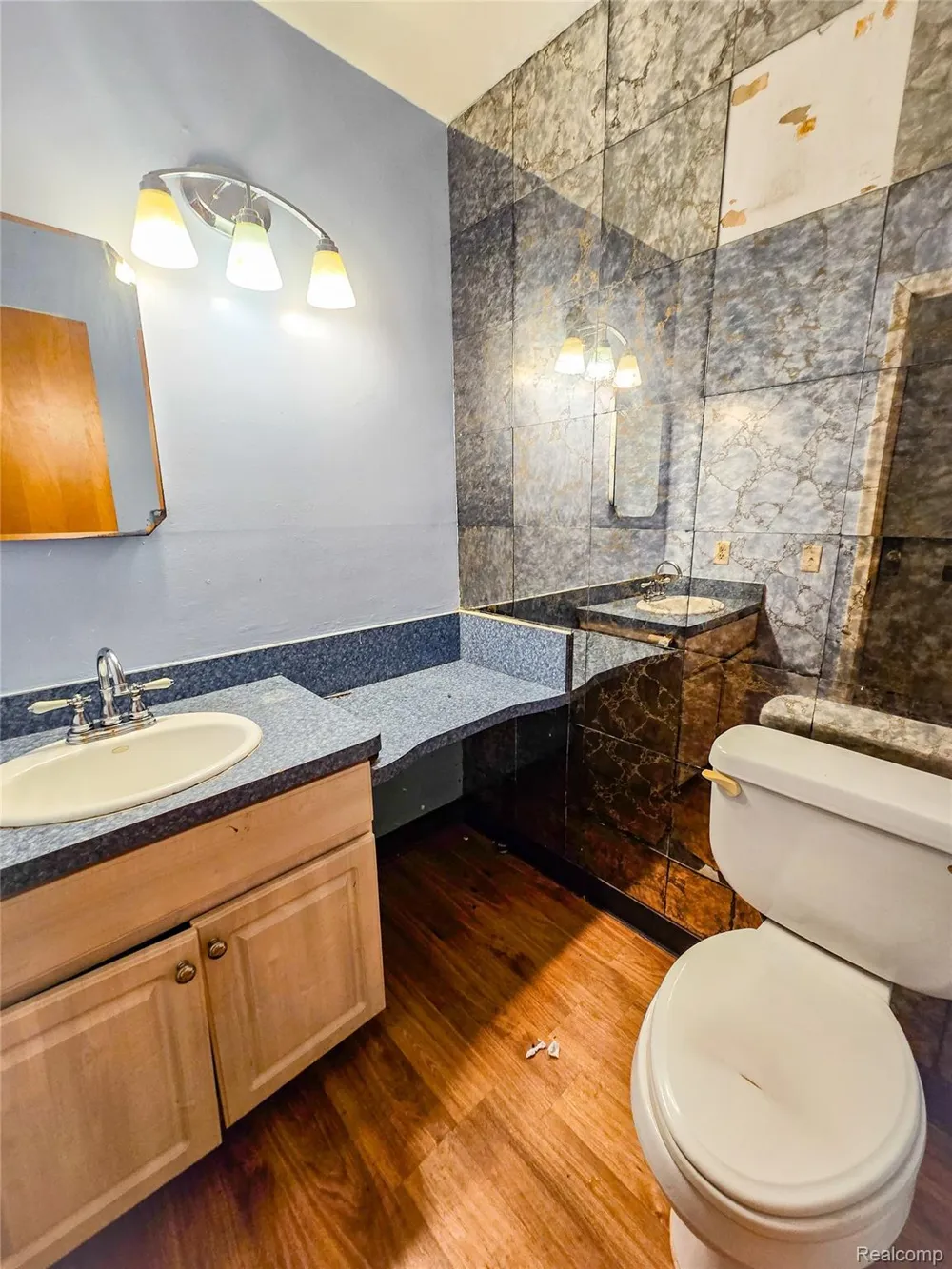 19942 Vernier Road Harper Woods City, MI 48225