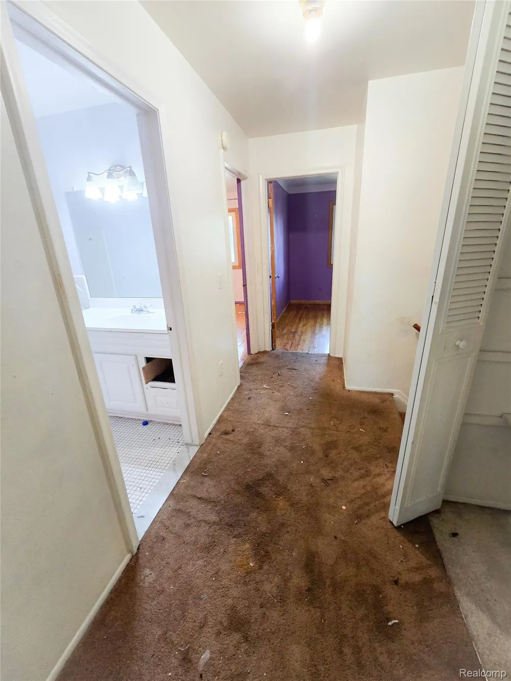 19942 Vernier Road Harper Woods City, MI 48225