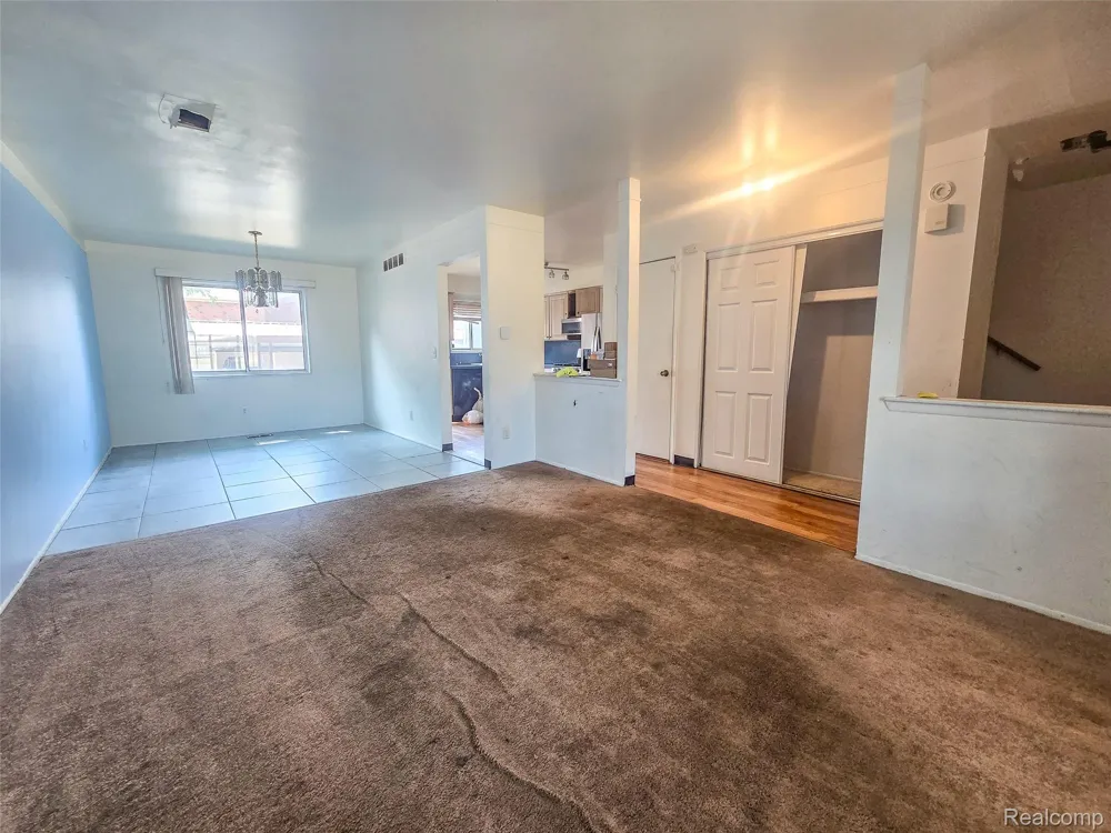 19942 Vernier Road Harper Woods City, MI 48225
