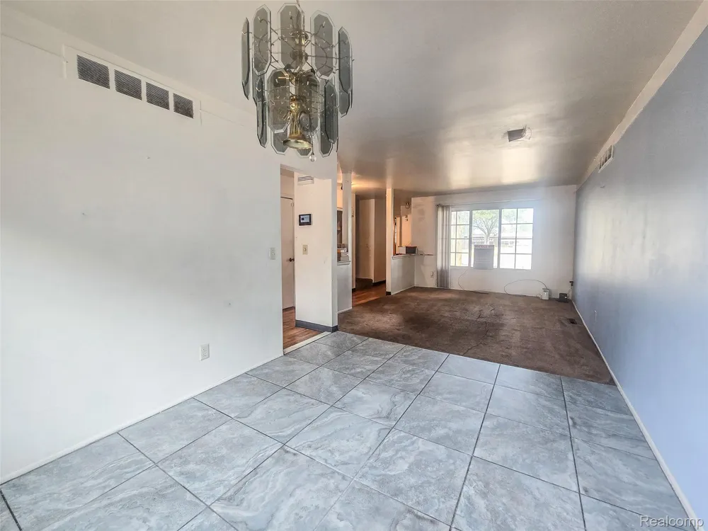 19942 Vernier Road Harper Woods City, MI 48225