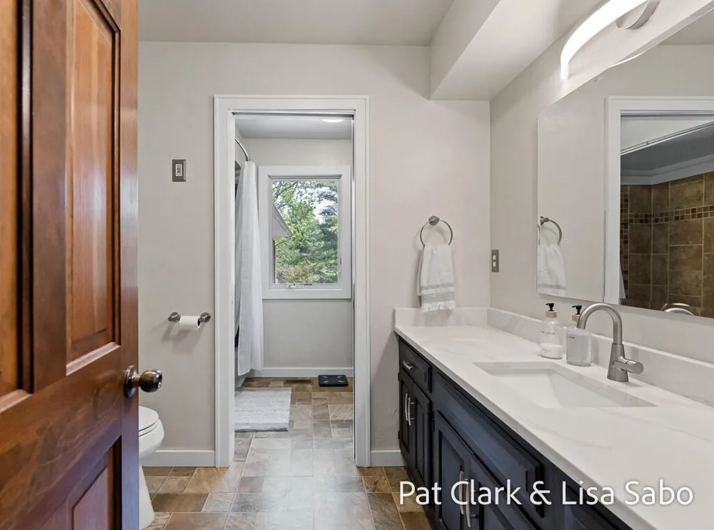 16580 Lake Michigan Drive Grand Haven Charter Township, MI 49460