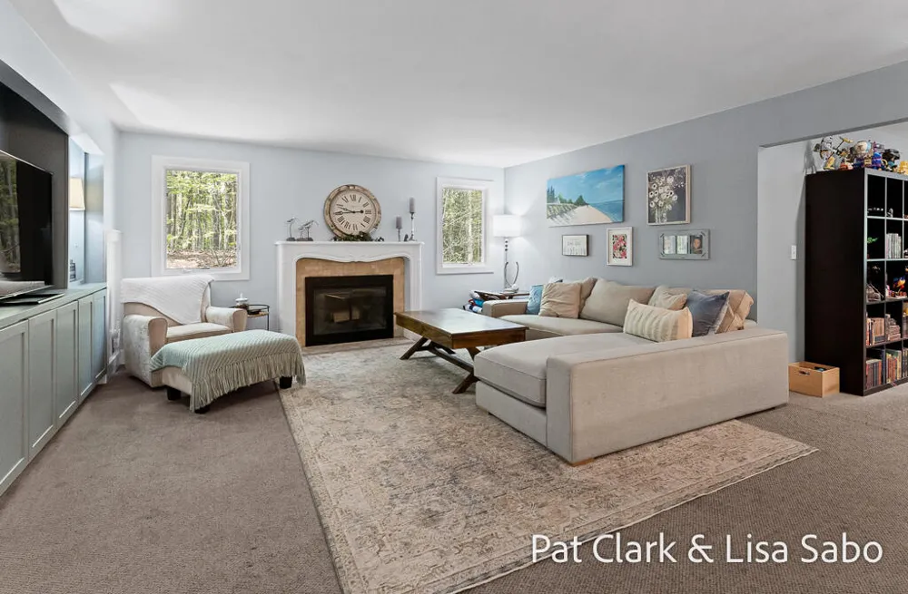 16580 Lake Michigan Drive Grand Haven Charter Township, MI 49460