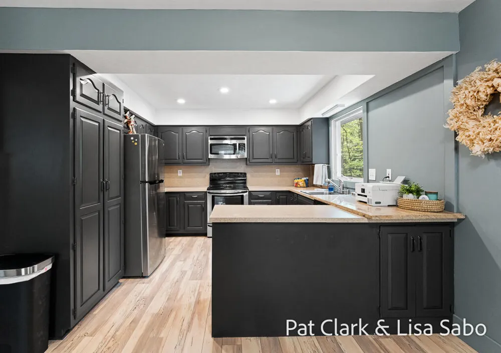 16580 Lake Michigan Drive Grand Haven Charter Township, MI 49460
