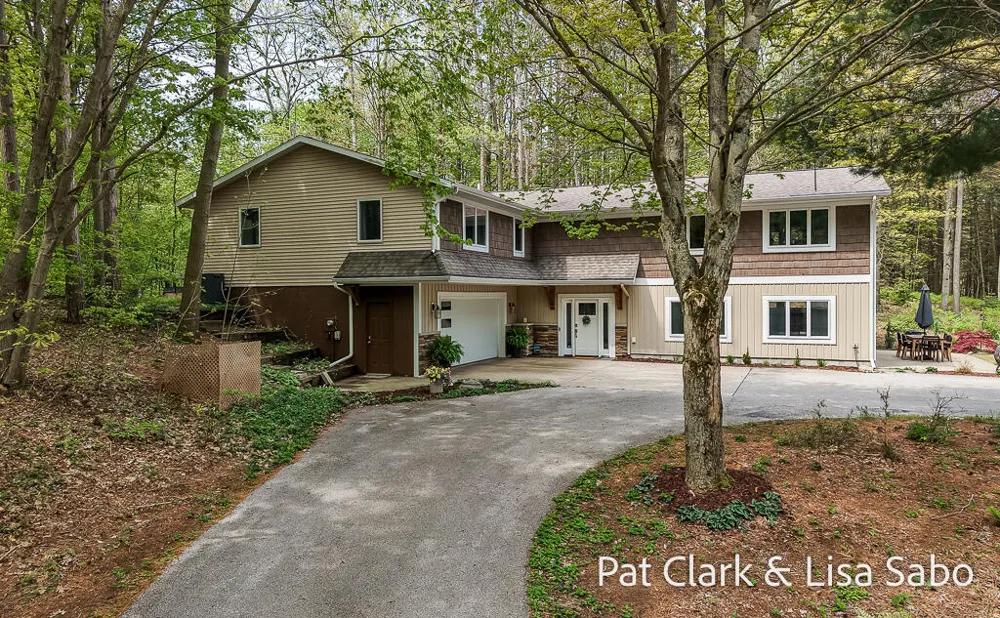 16580 Lake Michigan Drive Grand Haven Charter Township, MI 49460