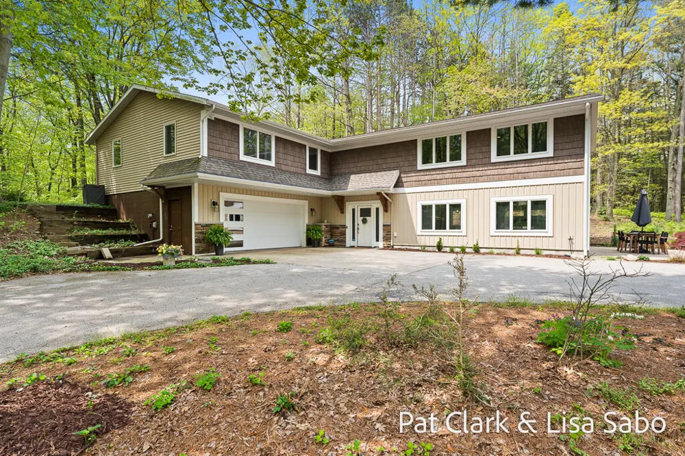 16580 Lake Michigan Drive Grand Haven Charter Township, MI 49460