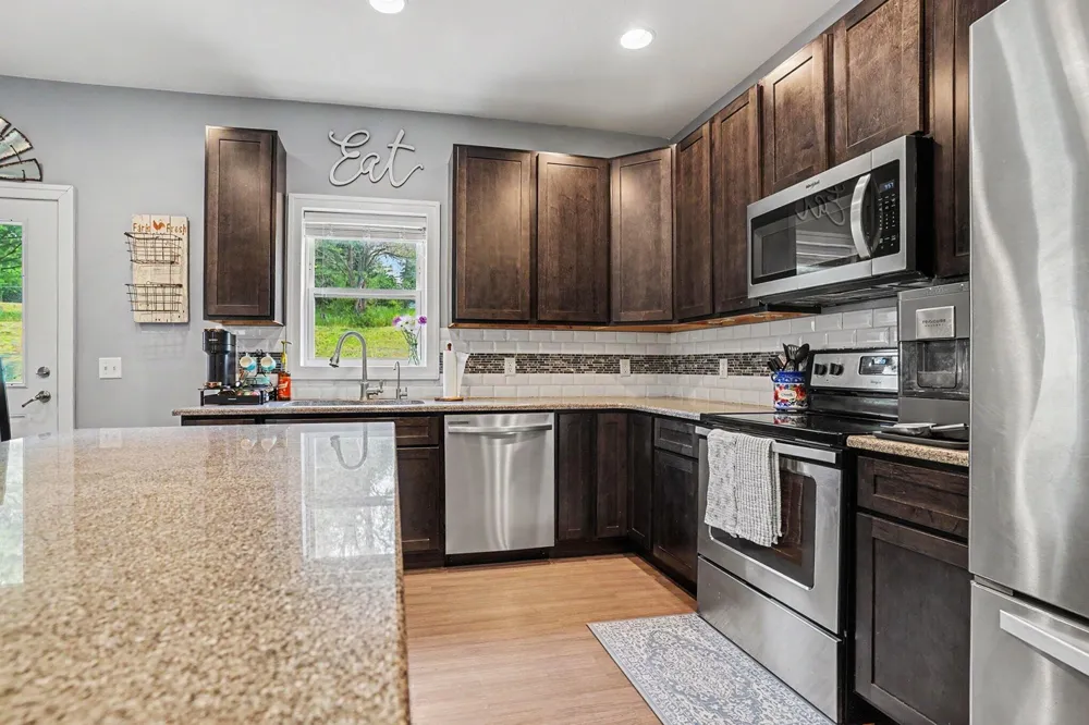 31800 Pine Ridge Circle Antwerp Township, MI 49065