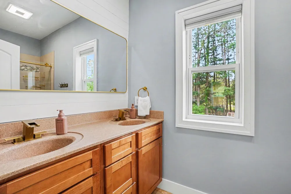 31800 Pine Ridge Circle Antwerp Township, MI 49065