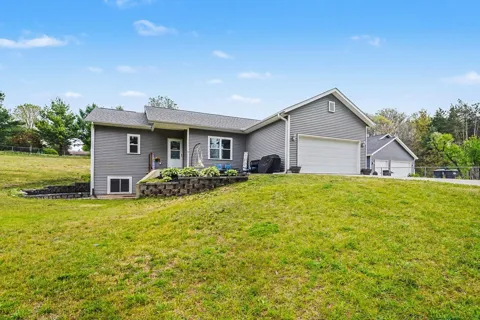 31800 Pine Ridge Circle