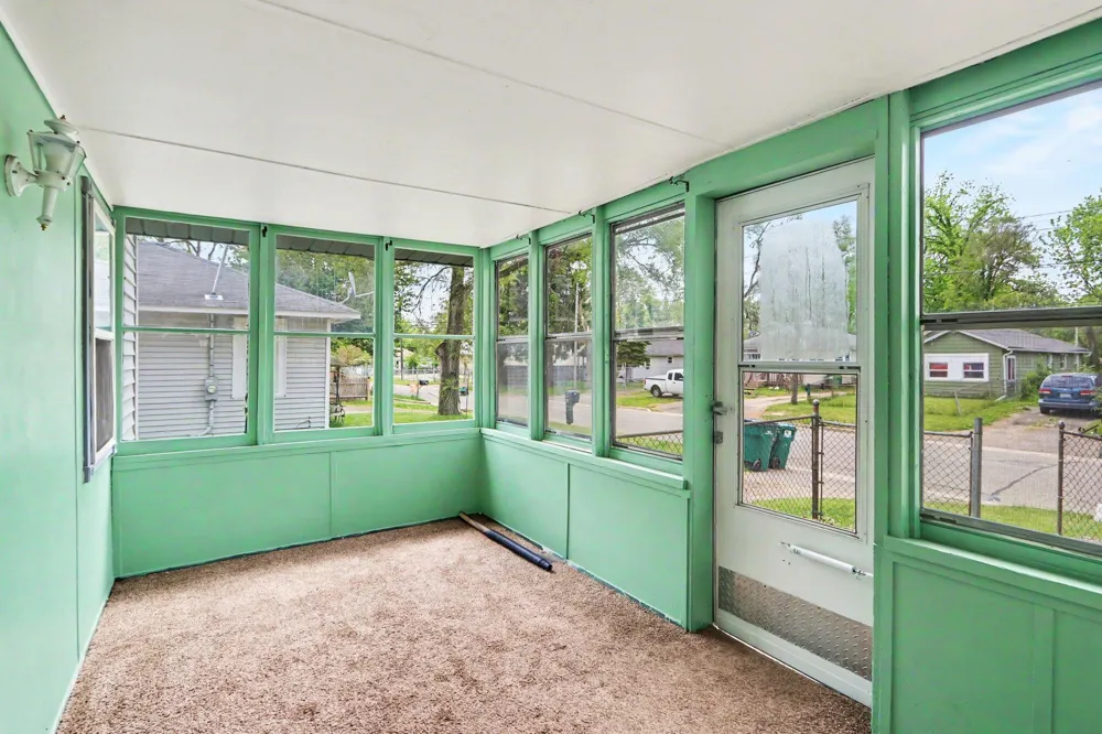 30 Avenue B Springfield City, MI 49037