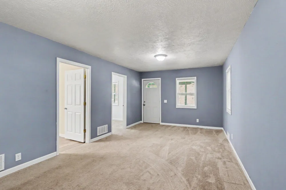 30 Avenue B Springfield City, MI 49037