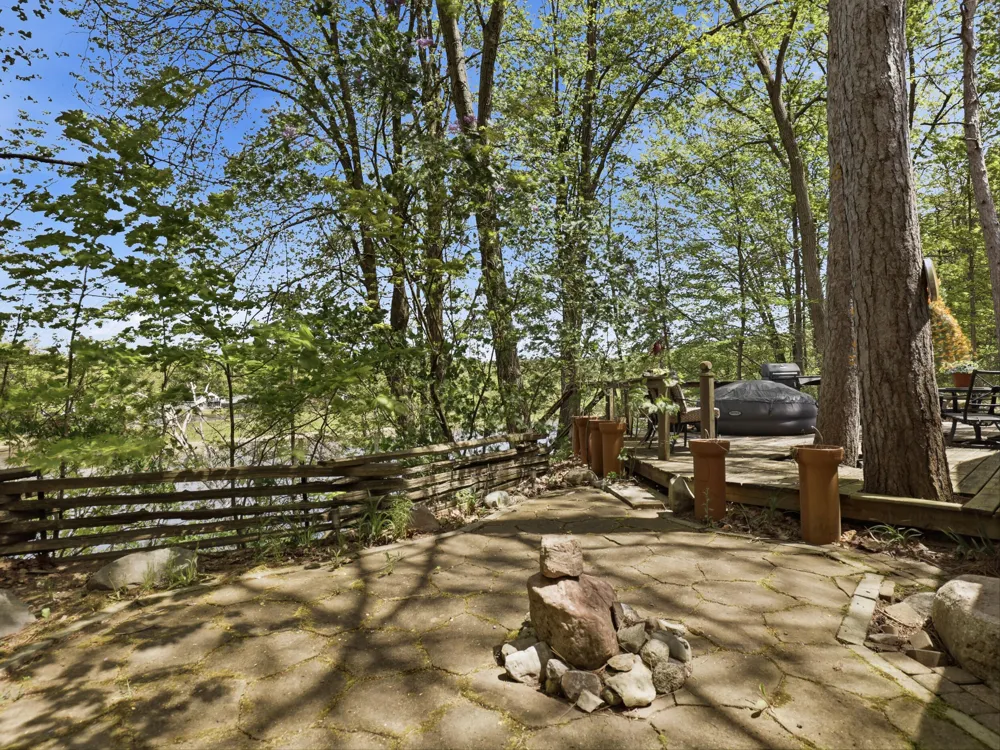 18648 Lawrence Drive Mecosta Township, MI 49346