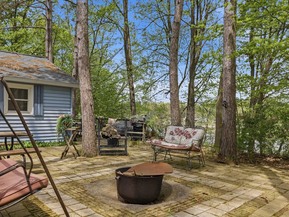 18648 Lawrence Drive Mecosta Township, MI 49346