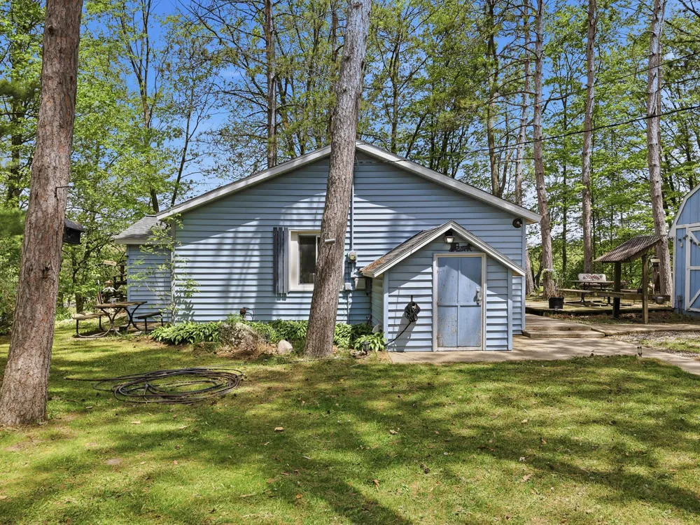 18648 Lawrence Drive Mecosta Township, MI 49346