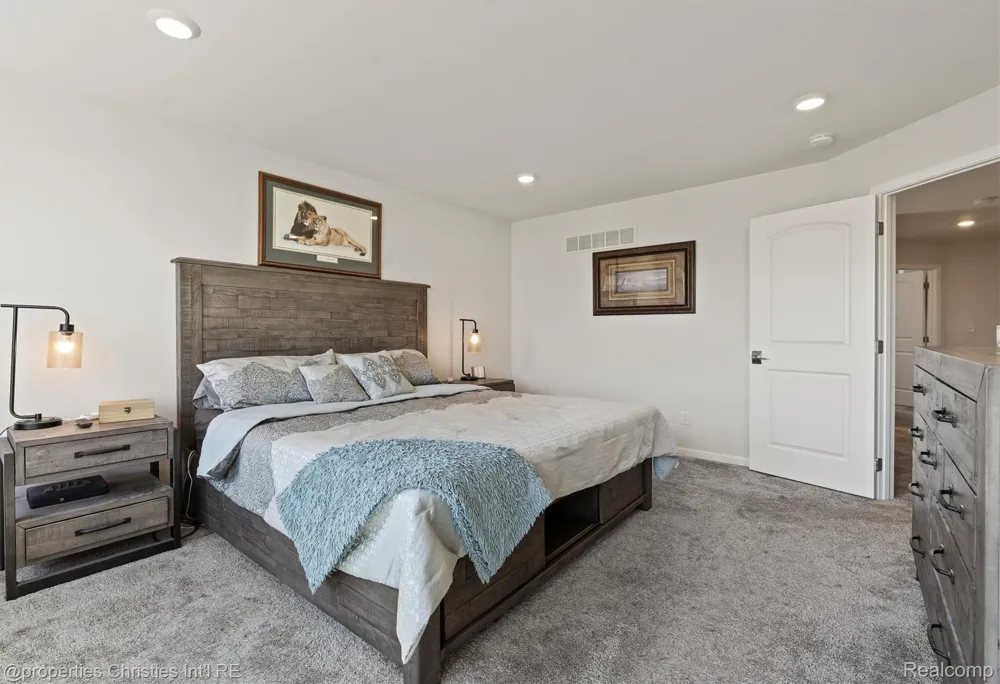 2721 Maize Loop Saline Township, MI 48176