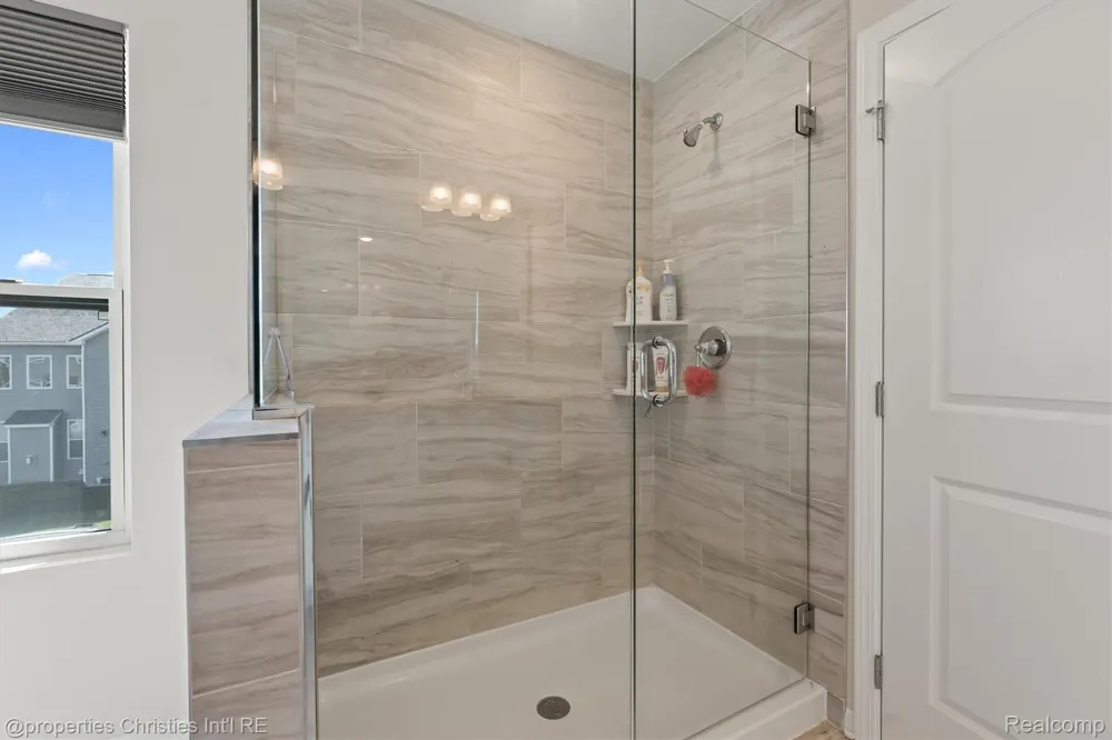 2721 Maize Loop Saline Township, MI 48176