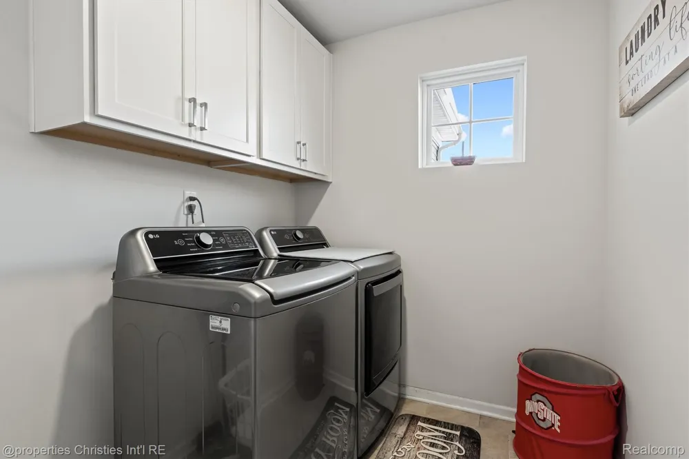 2721 Maize Loop Saline Township, MI 48176