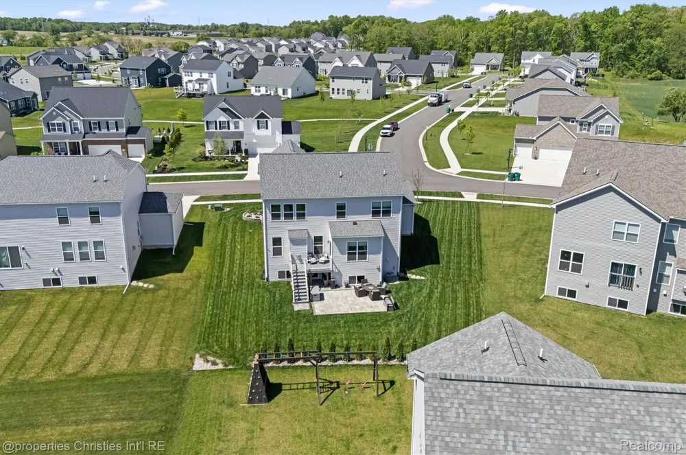 2721 Maize Loop Saline Township, MI 48176