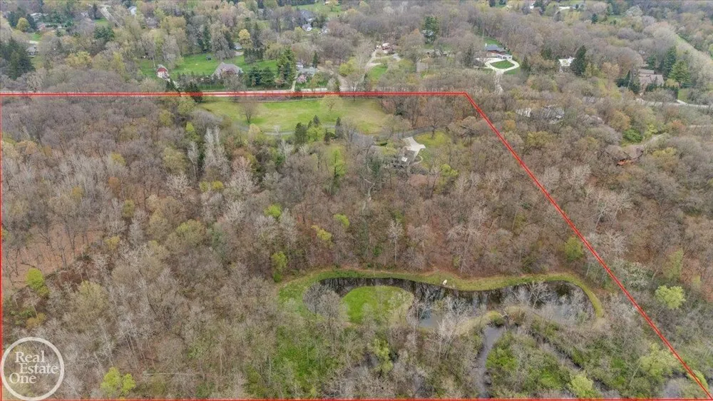 3750 Orion Road Oakland Charter Township, MI 48363
