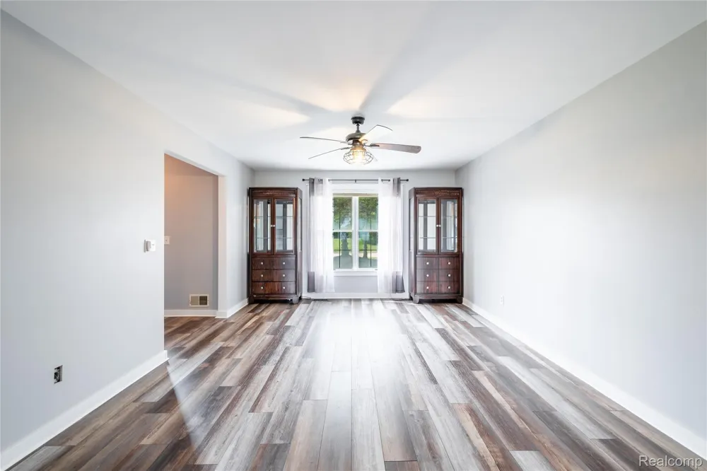 9359 Lochmoor Drive Davison Township, MI 48423