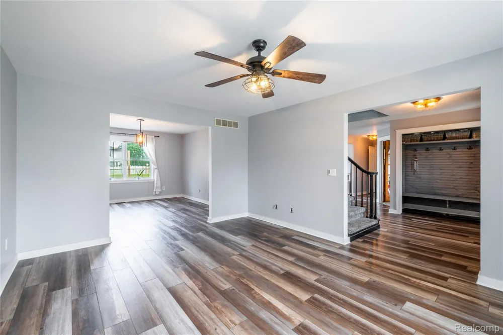 9359 Lochmoor Drive Davison Township, MI 48423
