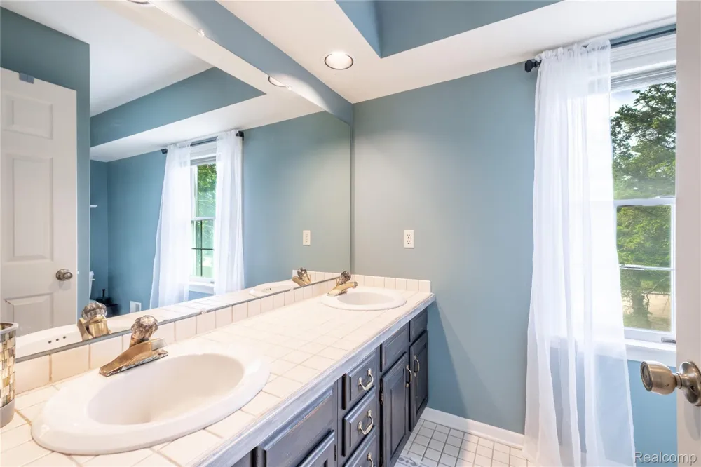 9359 Lochmoor Drive Davison Township, MI 48423