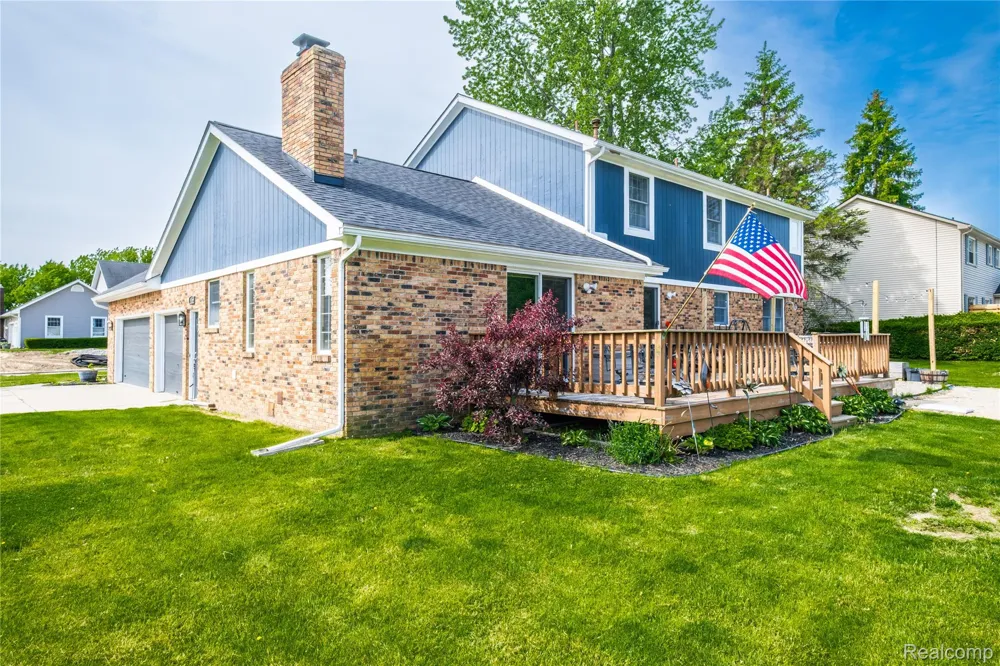 9359 Lochmoor Drive Davison Township, MI 48423