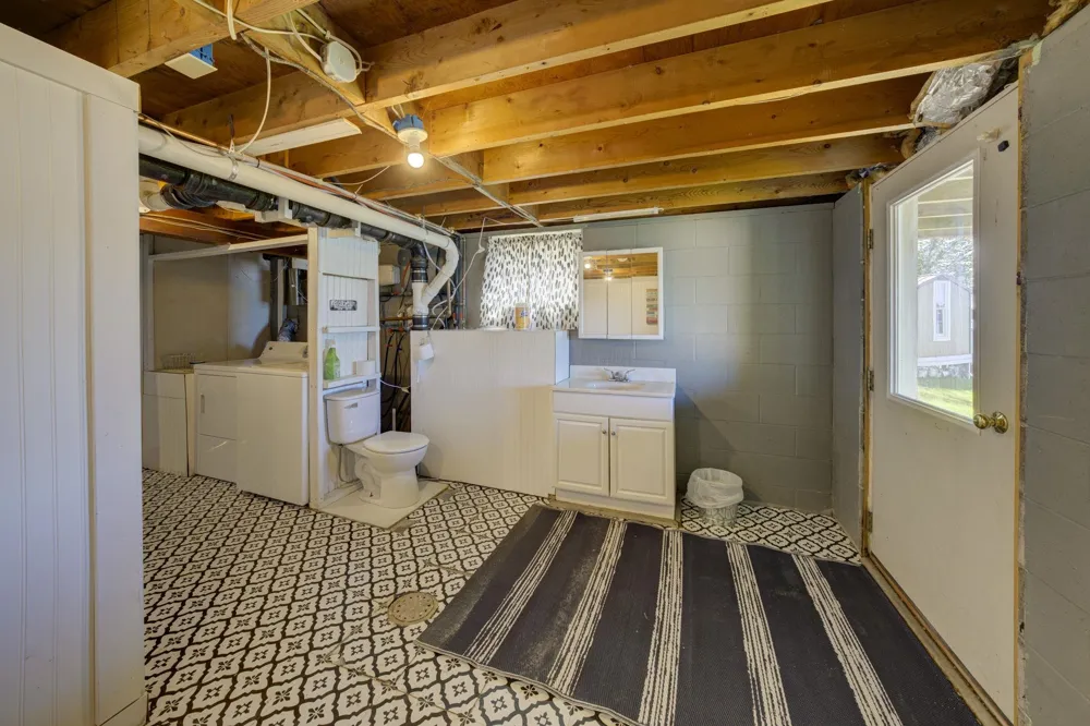 488 S Stony Point Road Suttons Bay Township, MI 49682