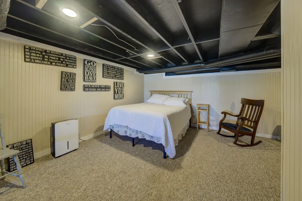 488 S Stony Point Road Suttons Bay Township, MI 49682