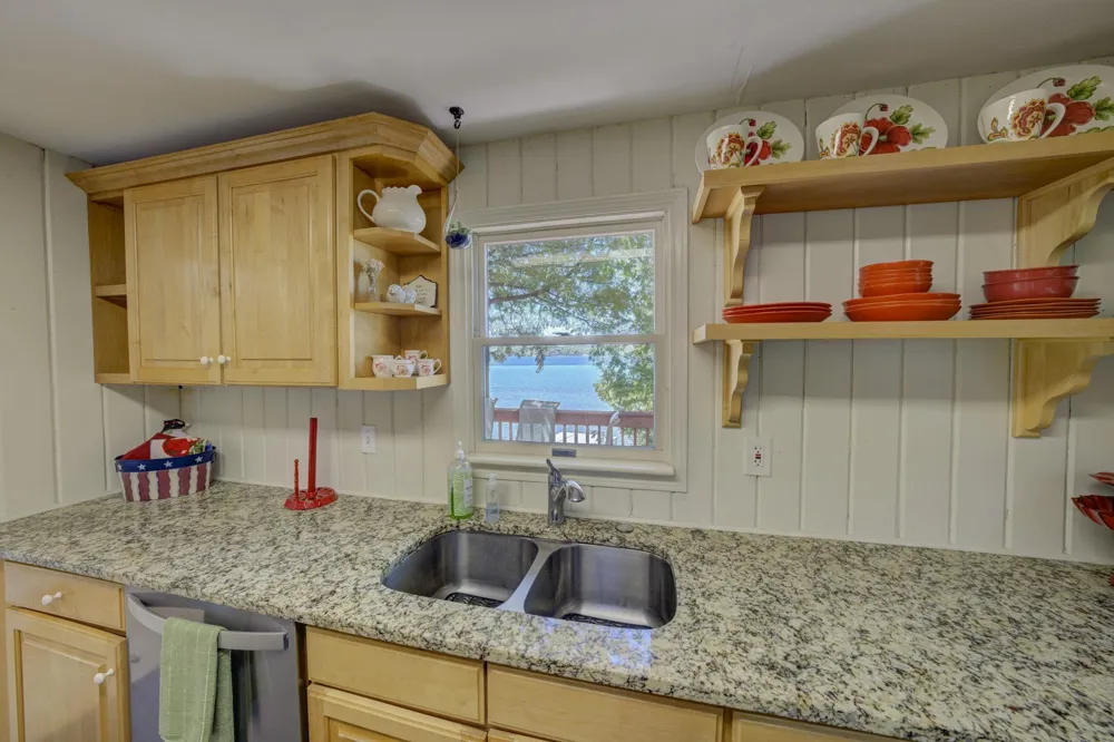 488 S Stony Point Road Suttons Bay Township, MI 49682