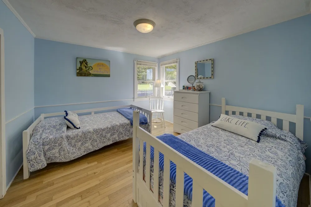 488 S Stony Point Road Suttons Bay Township, MI 49682