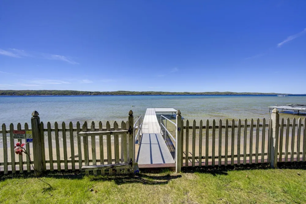 488 S Stony Point Road Suttons Bay Township, MI 49682
