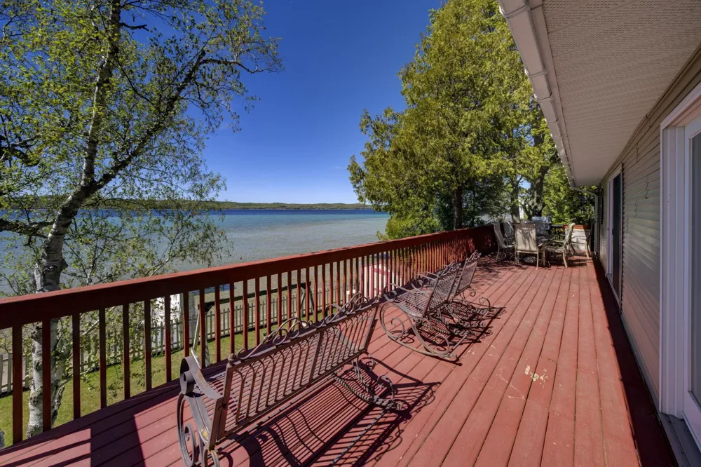 488 S Stony Point Road Suttons Bay Township, MI 49682