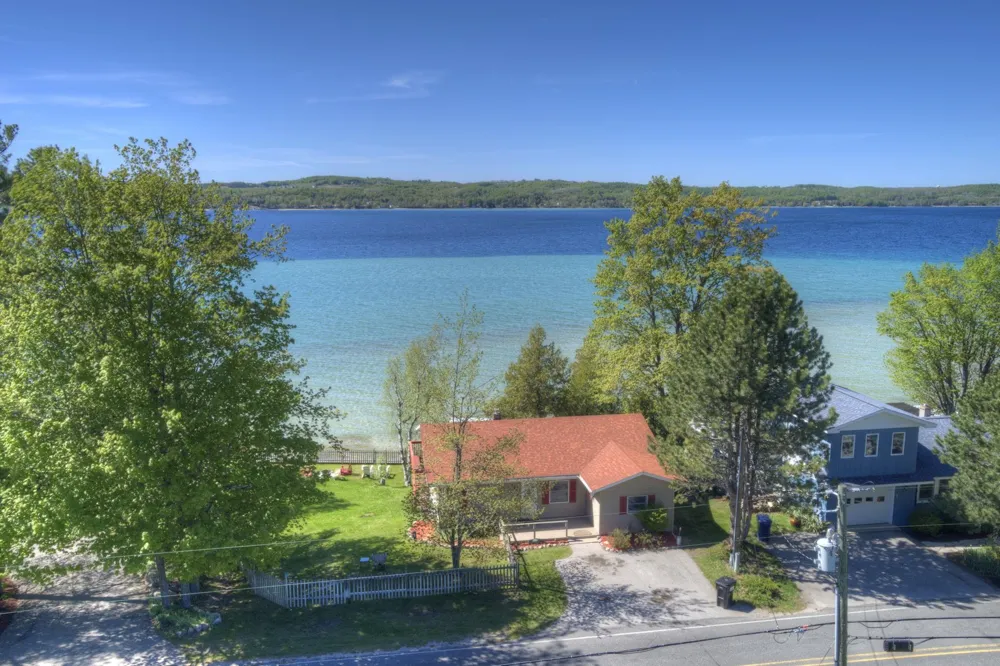 488 S Stony Point Road Suttons Bay Township, MI 49682