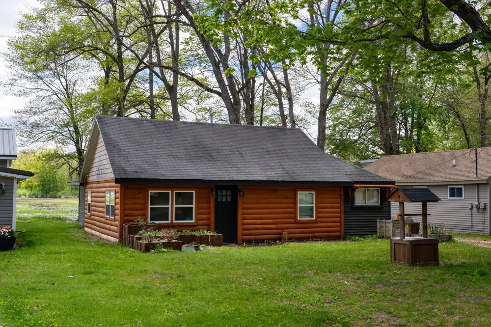 11935 Shore Drive Garfield Township, MI 48632
