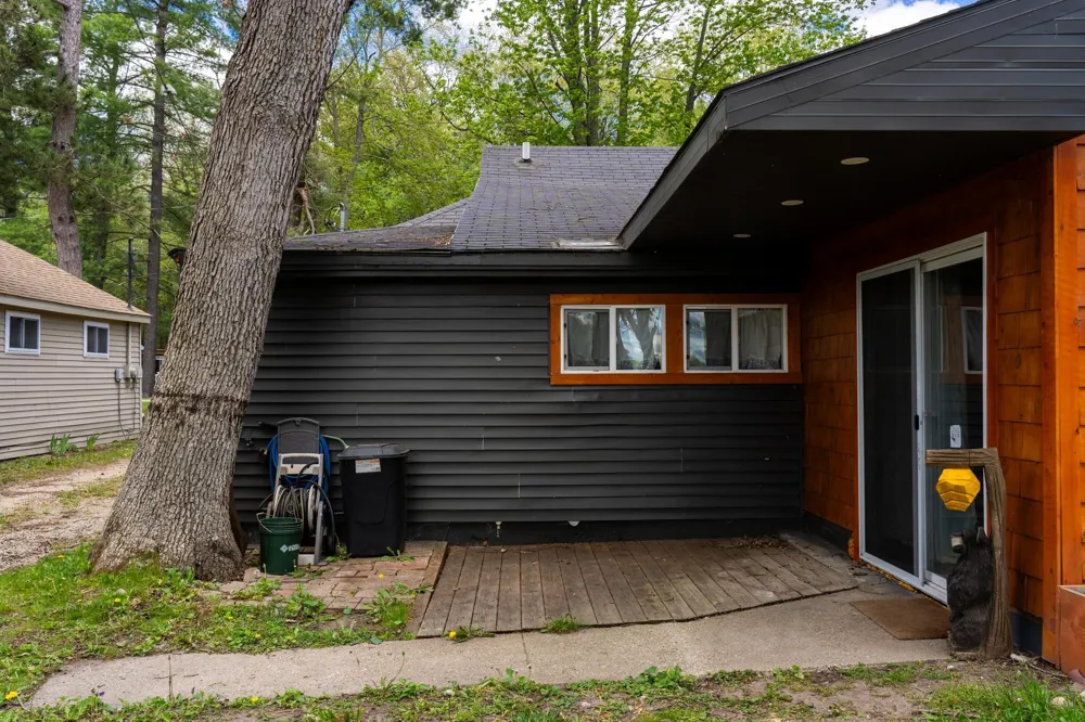 11935 Shore Drive Garfield Township, MI 48632