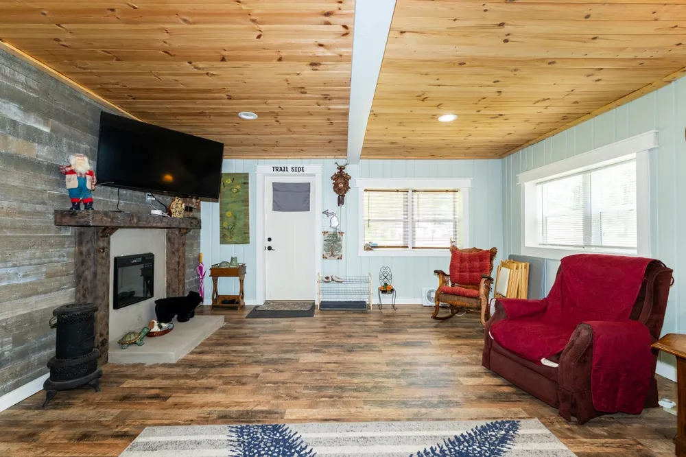 11935 Shore Drive Garfield Township, MI 48632
