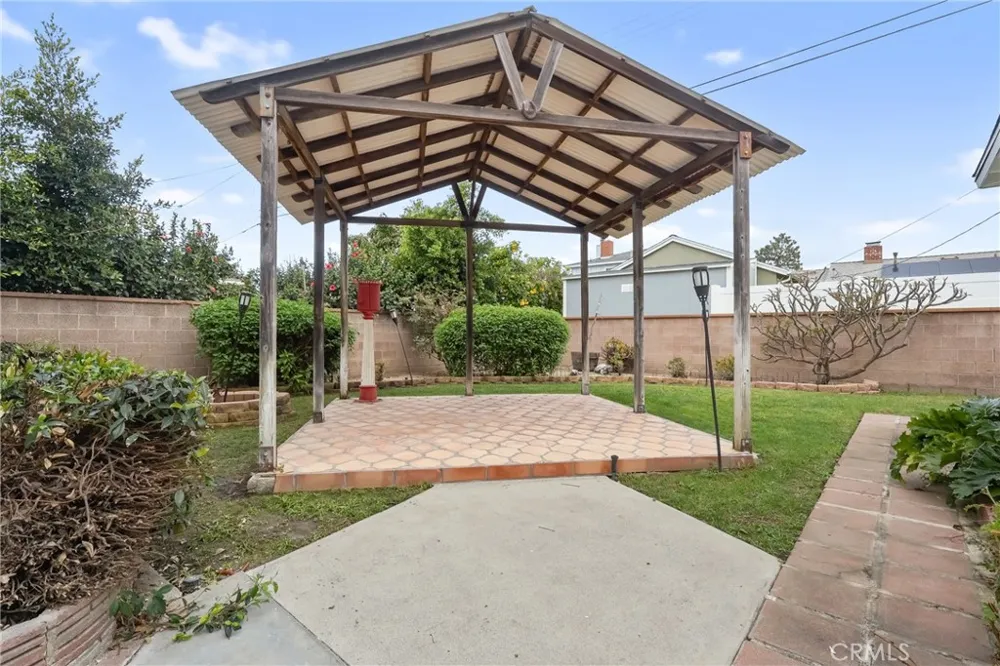 1715 245th Street Lomita, CA 90717