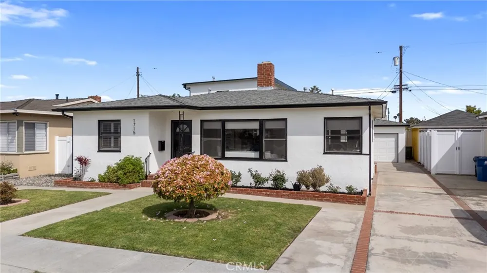 1715 245th Street Lomita, CA 90717