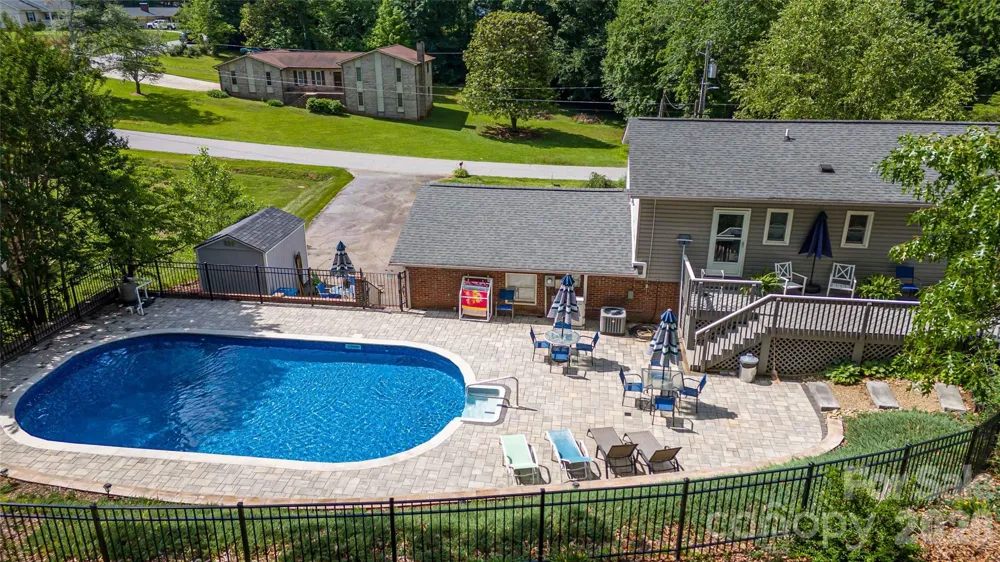 2959 Ramblewoods Drive Valdese, NC 28690