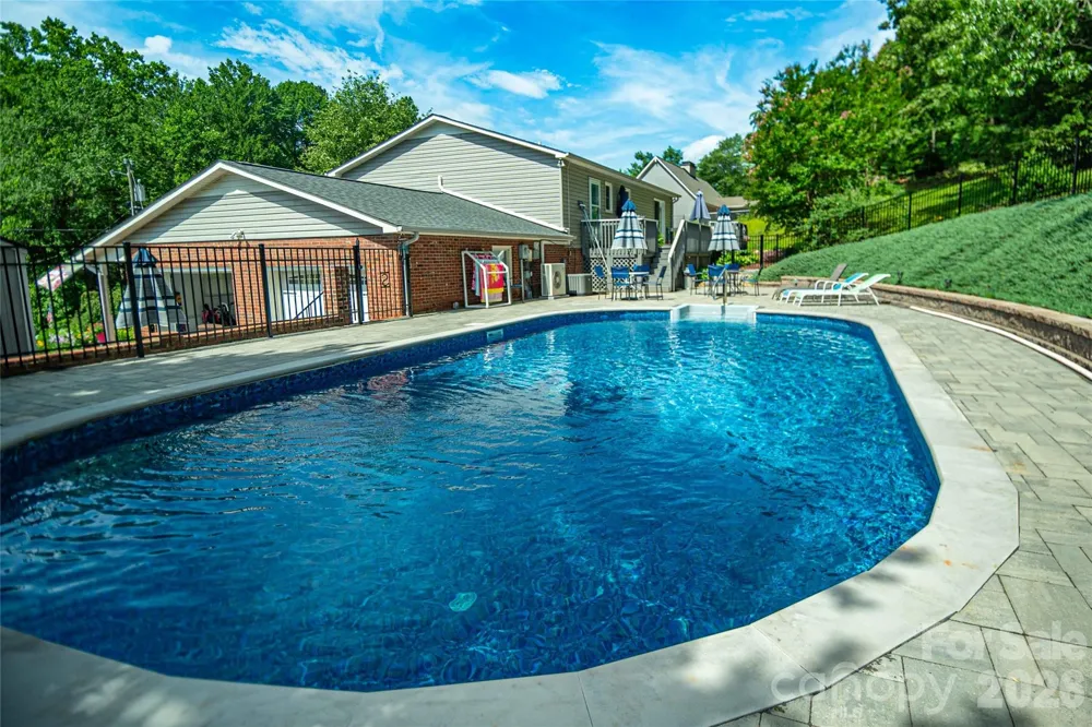 2959 Ramblewoods Drive Valdese, NC 28690