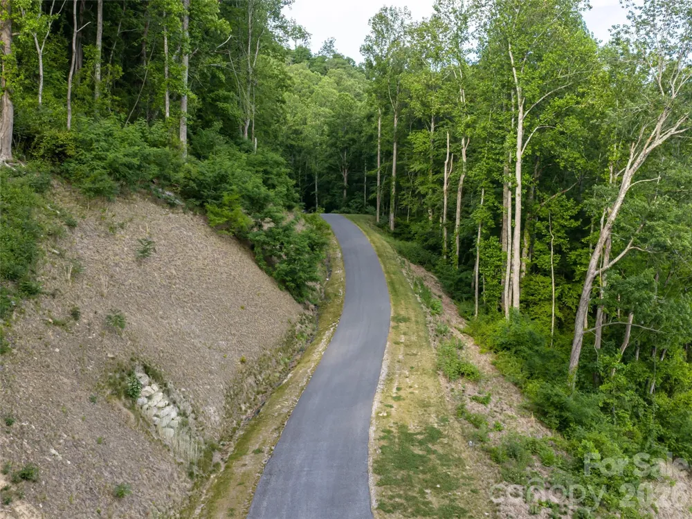 000 New Sprout Lane #2 Hendersonville, NC 28792