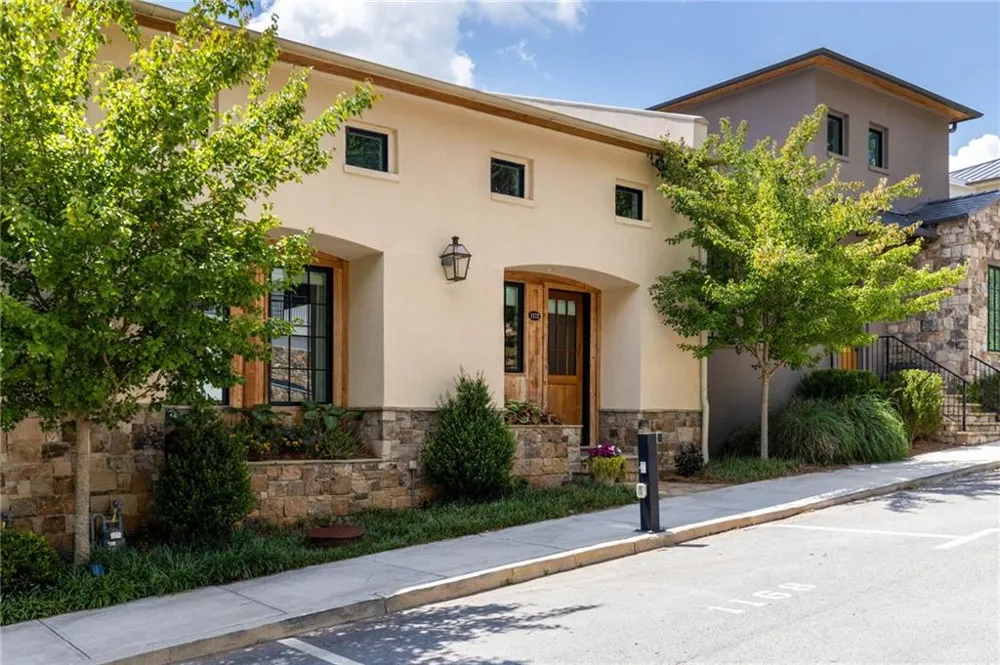 1172 Lupo Loop Chattahoochee Hills, GA 30268