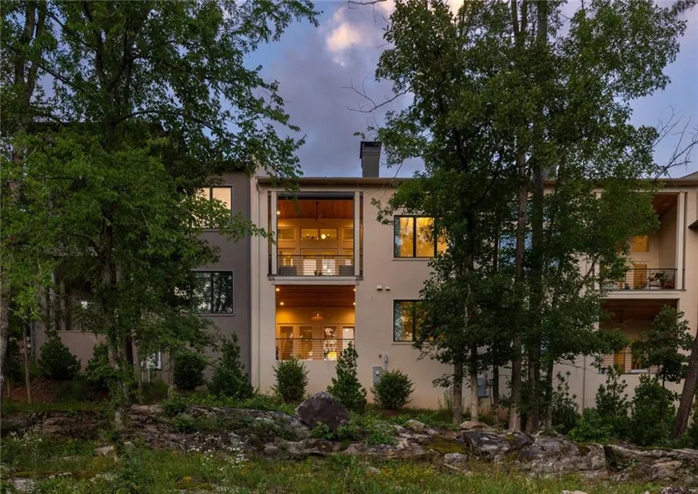 1172 Lupo Loop Chattahoochee Hills, GA 30268