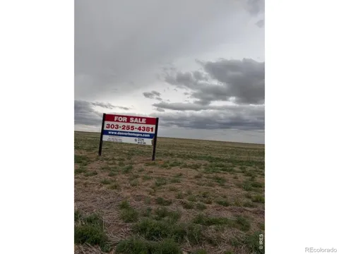 WCR 81 and Co Rd 8