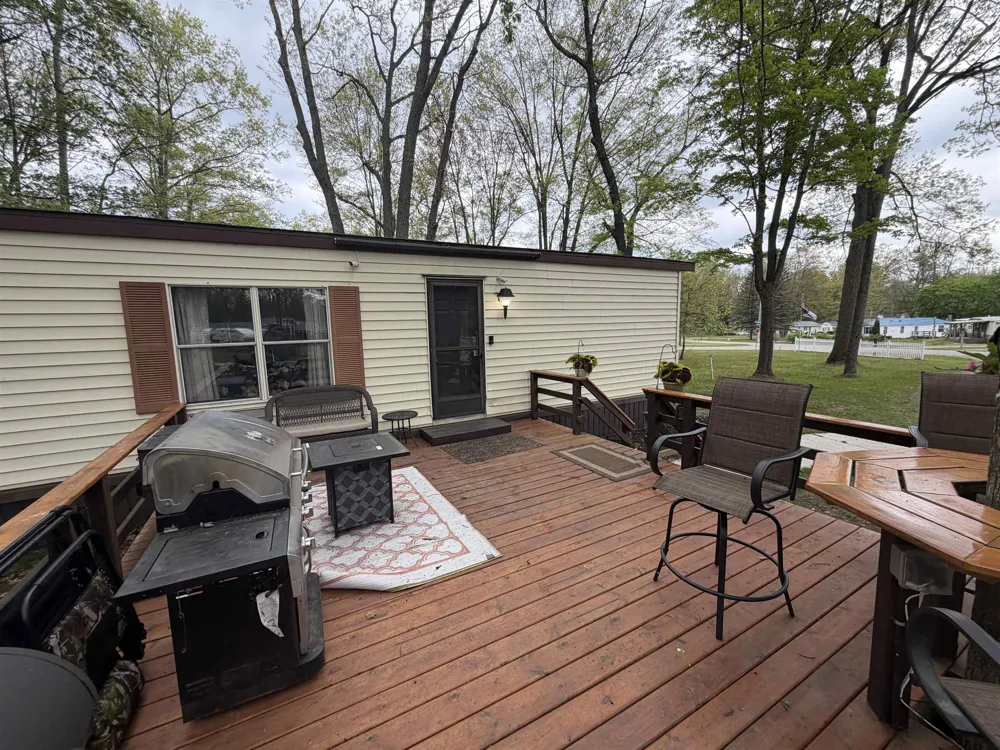 2245 Edgewood Surrey Township, MI 48622