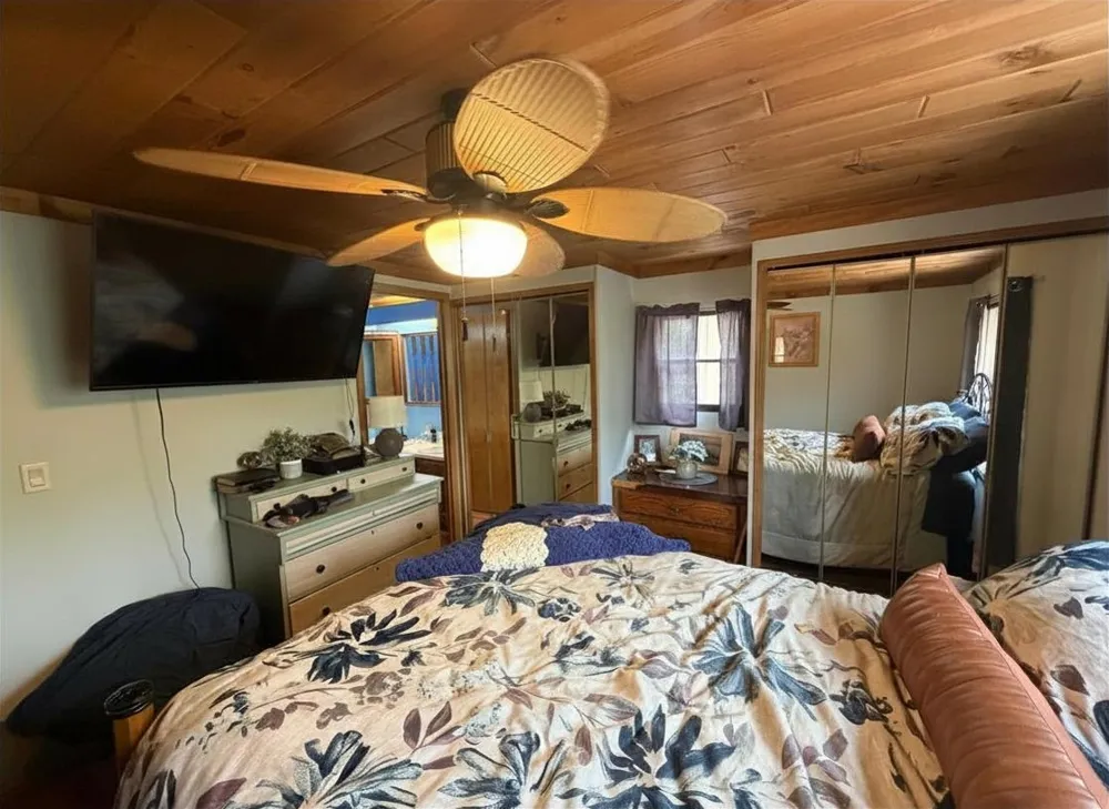 2245 Edgewood Surrey Township, MI 48622