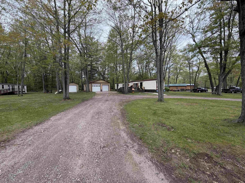 2245 Edgewood Surrey Township, MI 48622