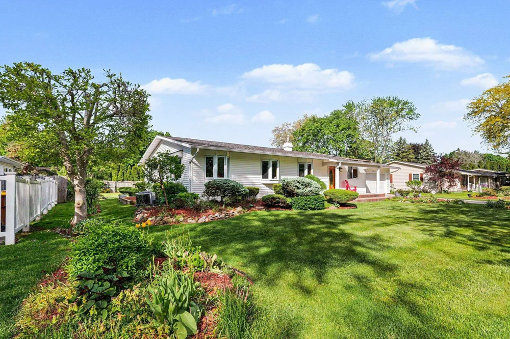 1210 Glenwood Drive Mt Pleasant City, MI 48858